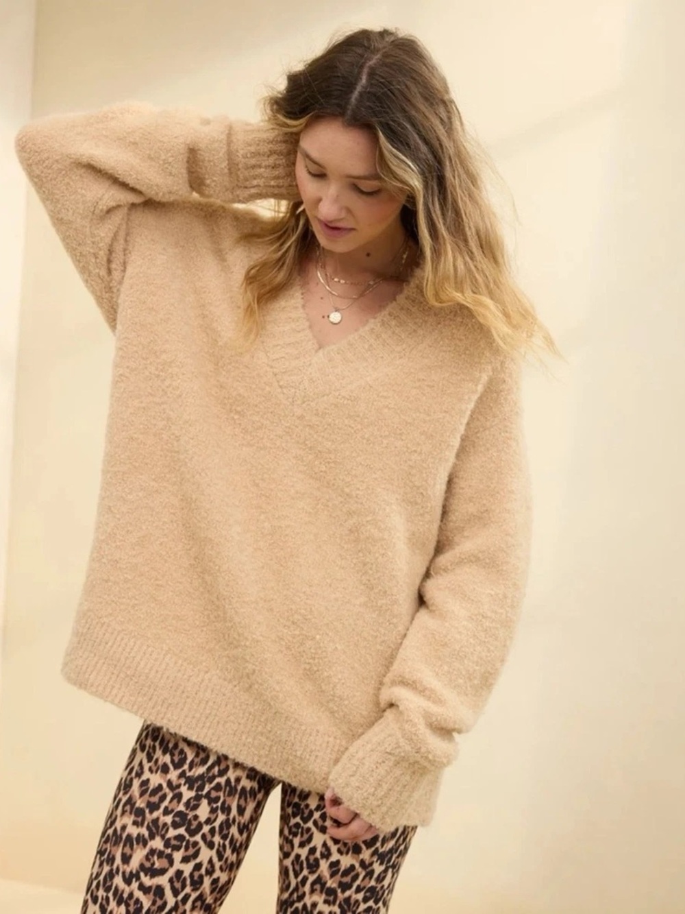 Aerie Over Sized Super Soft Teddy Sweater, V Neck, Size XXL, EUC
